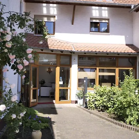 Bett & Fruehstueck ホテル