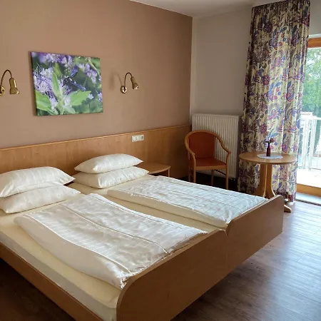 ホテル Bett & Fruehstueck