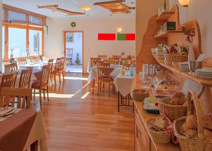 Bett & Fruehstueck Hotel 2*